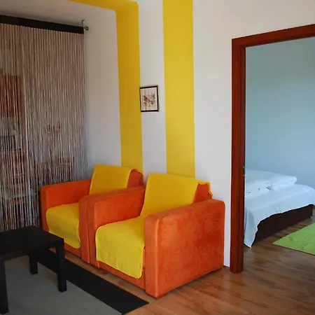 Szentmihalyi 22 Apartman * בודפשט