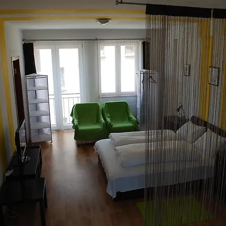Szentmihalyi 22 Apartman * בודפשט