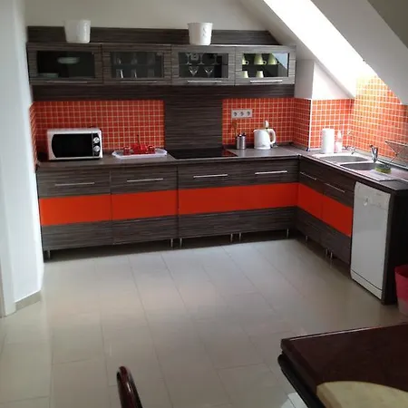 Szentmihalyi 22 Apartman *